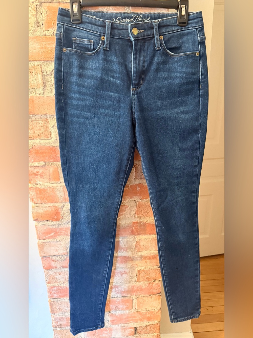 Universal Thread Women’s High Rise Skinny - Picture 2 of 4